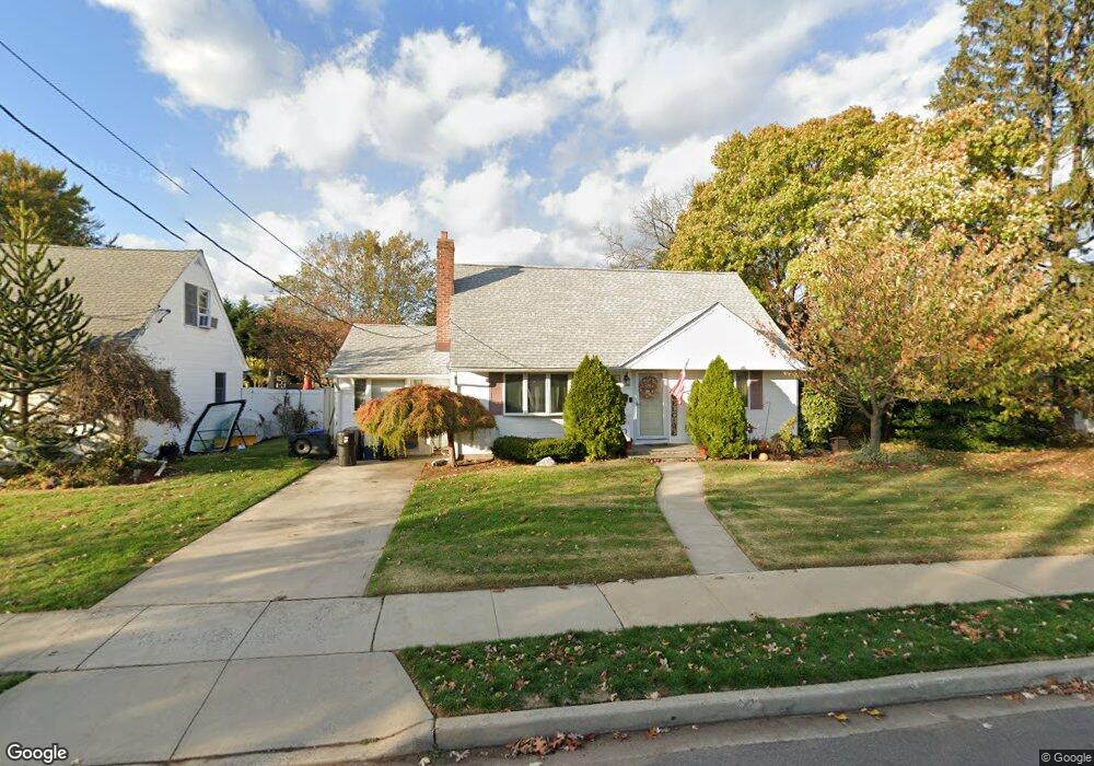 401 Hull St, Oceanside, NY 11572 - photo 1