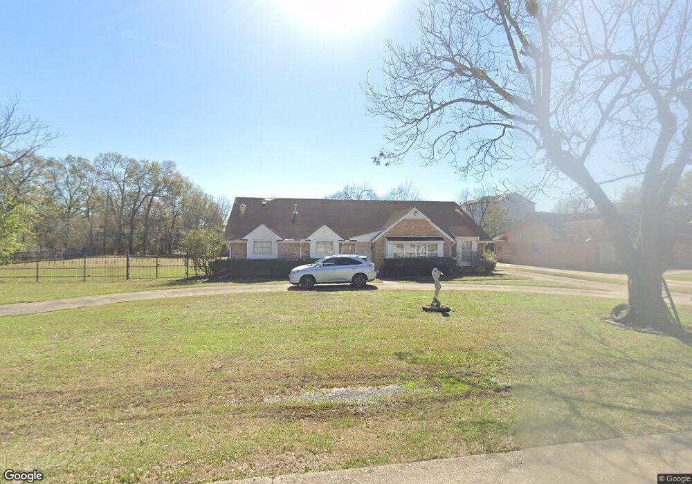 214 E Thornton Rd, Houston, TX 77022 - photo 1