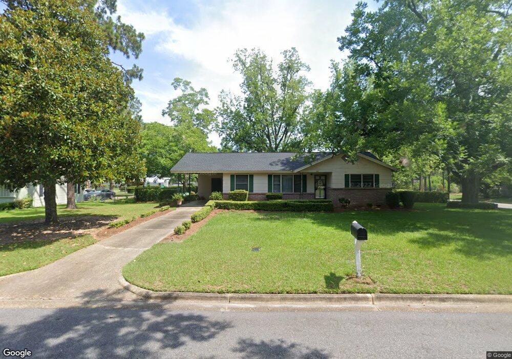 1601 W Waddell Ave, Albany, GA 31707 - photo 1