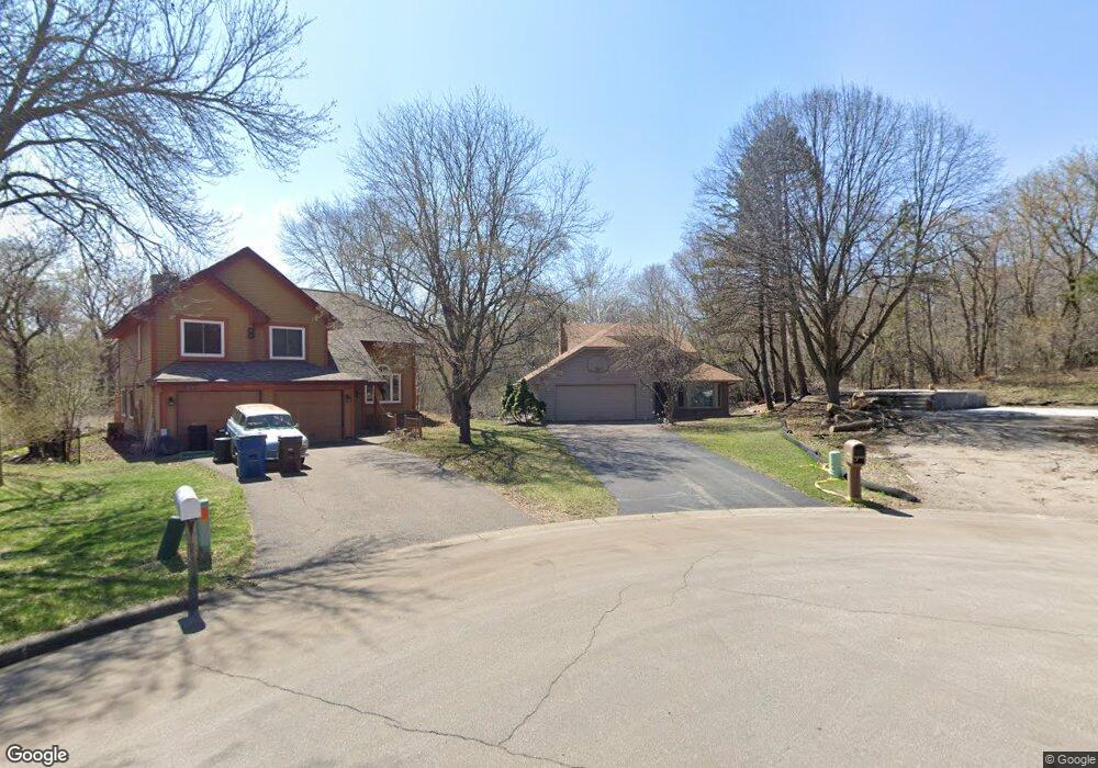 18713 Red Cherry Cir, Minnetonka, MN 55345 - photo 1