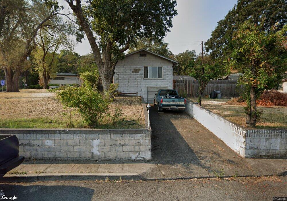 740 E 15th St, the Dalles, OR 97058 - photo 1