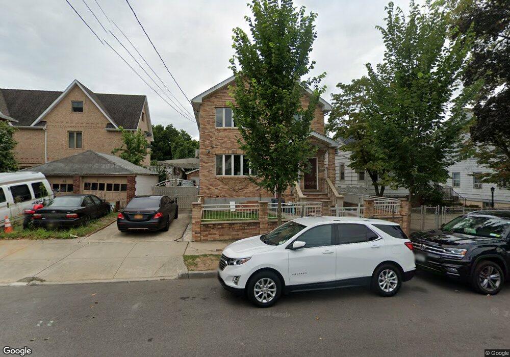 158-36 78ave, Fresh Meadows, NY 11366 - photo 1