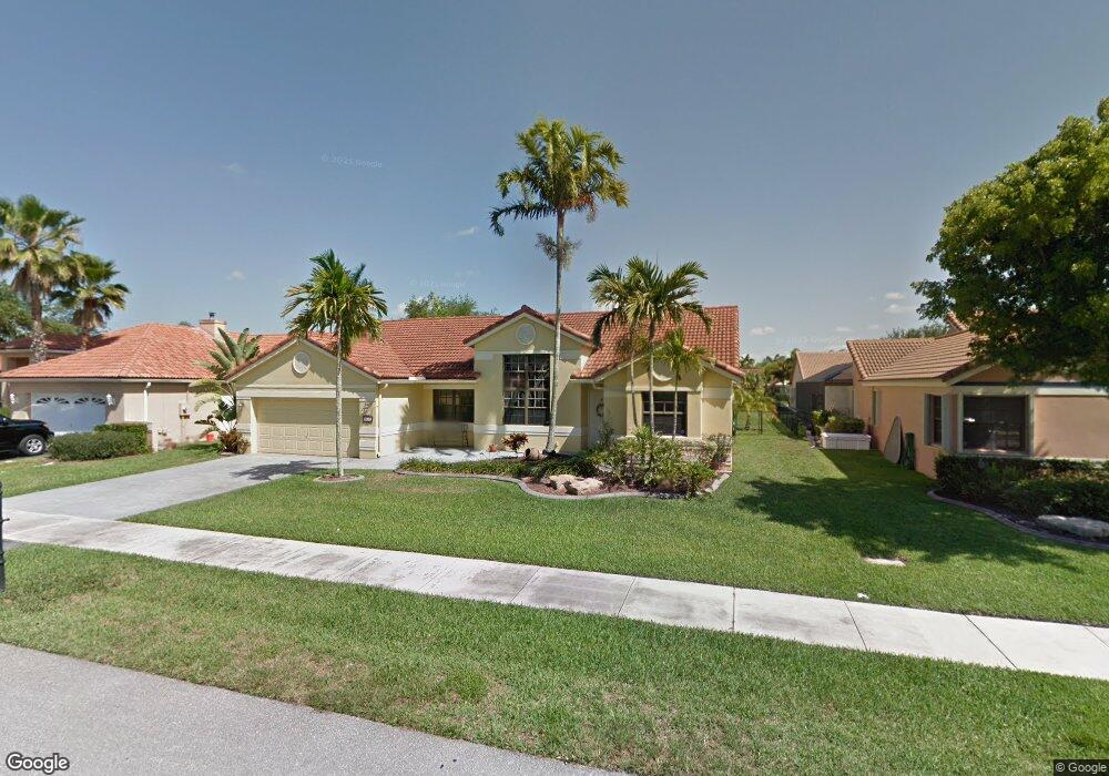 9612 Ridgeside Ct, Davie, FL 33328 - photo 1