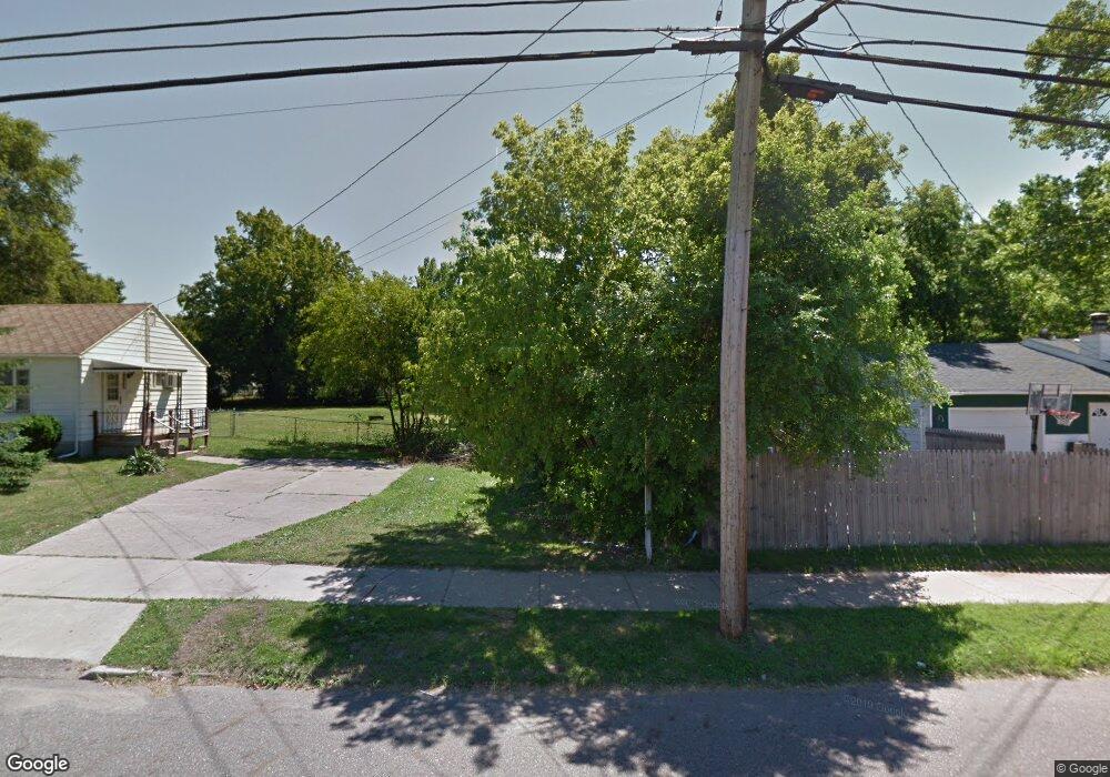 101 Vickie Ct, Lansing, MI 48910 - photo 1