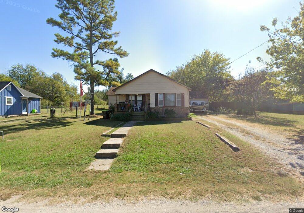 911 E Gardena St, Ada, OK 74820 - photo 1