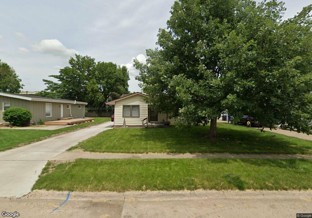 2540 E Ovid Ave, Des Moines, IA 50317 - photo 1