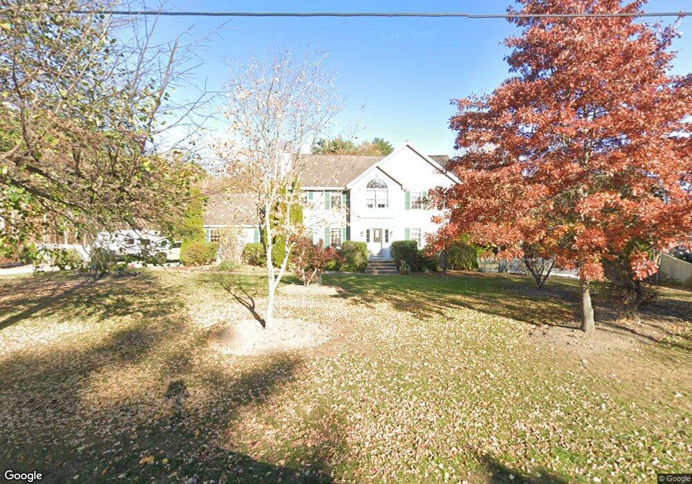 4 Dunvegan Dr, Merrimac, MA 01860 - photo 1