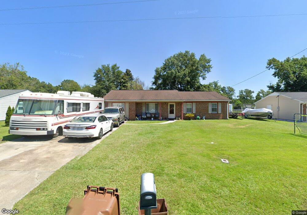 302 Royal Dr, Jacksonville, NC 28546 - photo 1