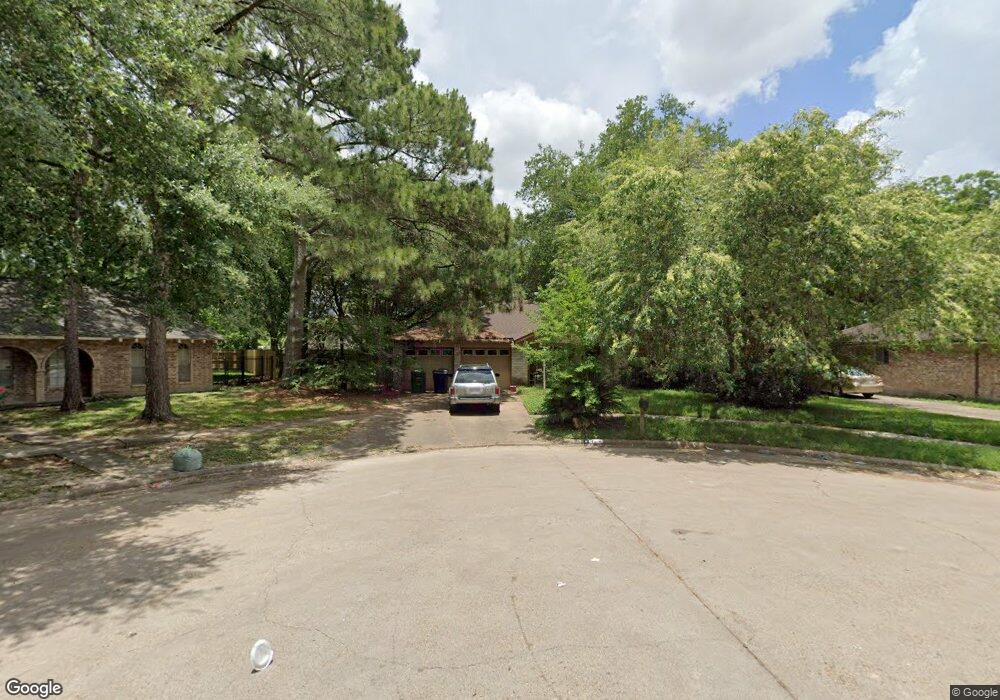 4310 Saratoga Dr, Houston, TX 77088 - photo 1
