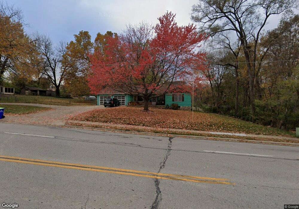 4902 Nieman Rd, Shawnee, KS 66203 - photo 1