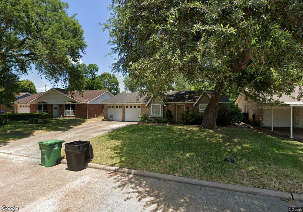 9915 Ebb St, Houston, TX 77089 - photo 1