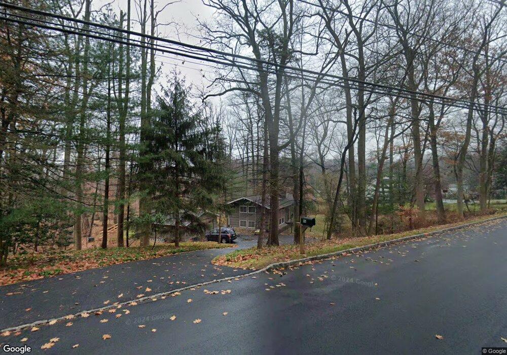 46 Raynor Rd, Morristown, NJ 07960 - photo 1