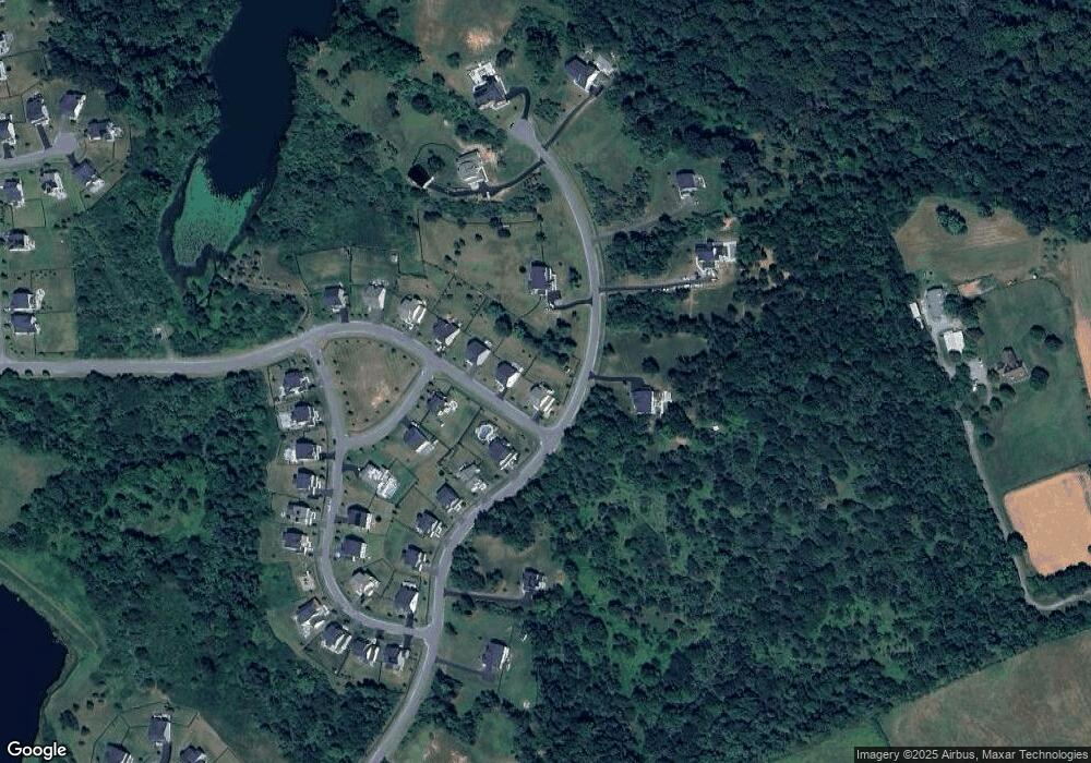 35932 Platinum Dr, Round Hill, VA 20141 - photo 1