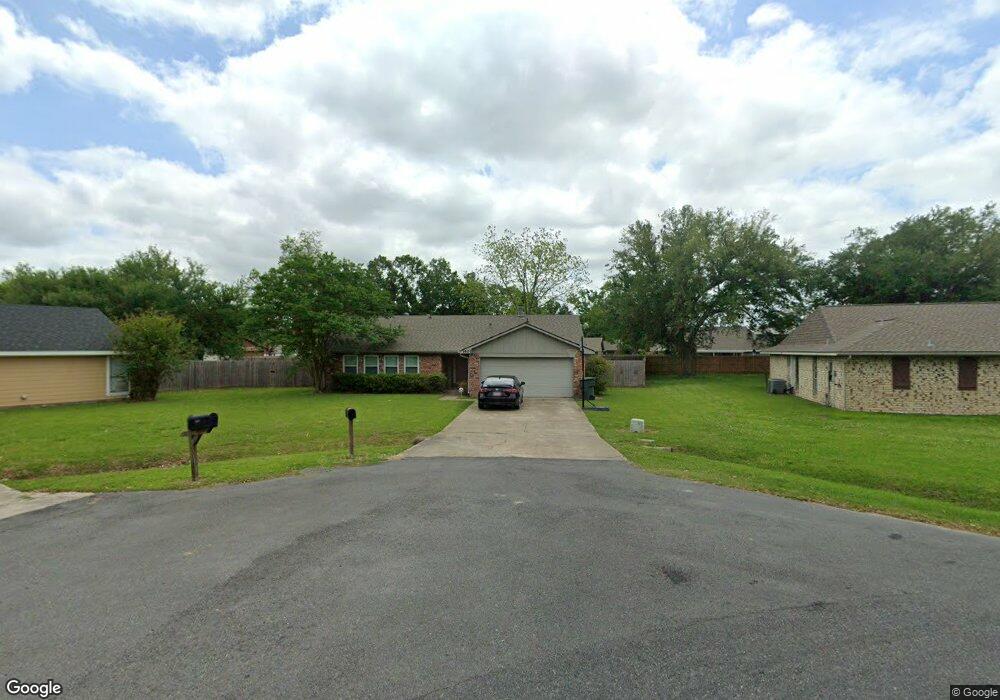 1407 S Meadow Ln, Lake Charles, LA 70605 - photo 1