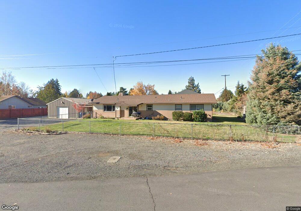 1925 SW 24th St, Redmond, OR 97756 - photo 1