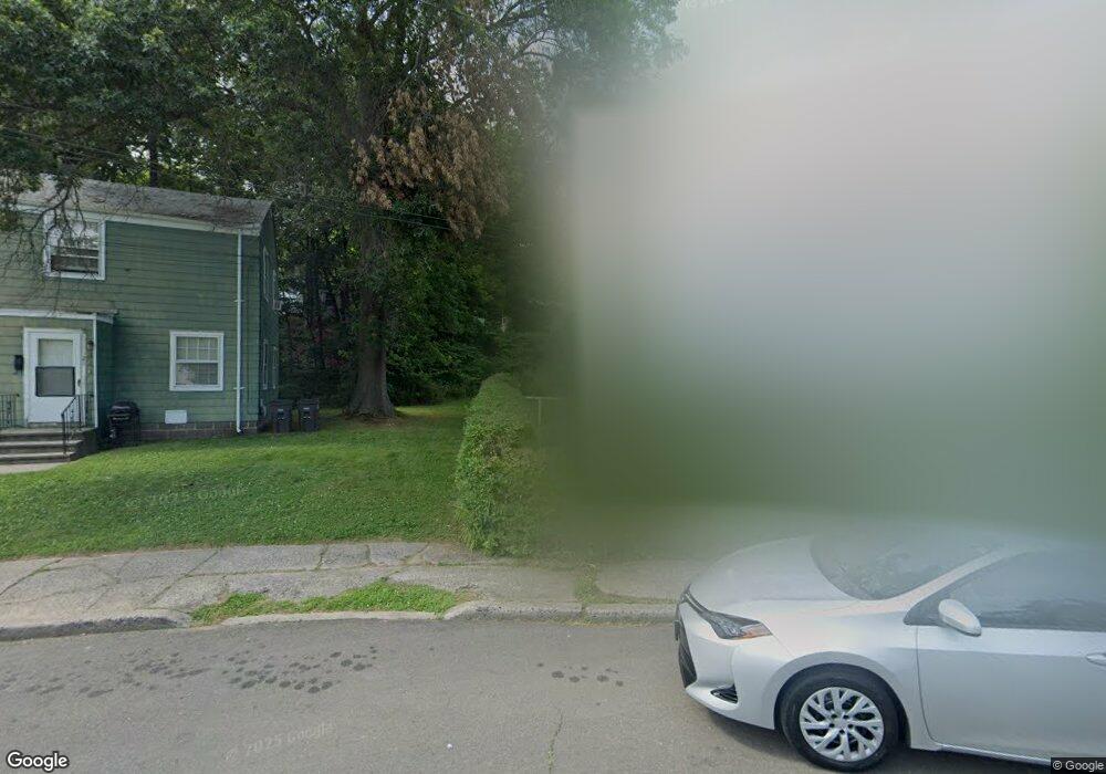 132 Rock Creek Rd, New Haven, CT 06515 - photo 1