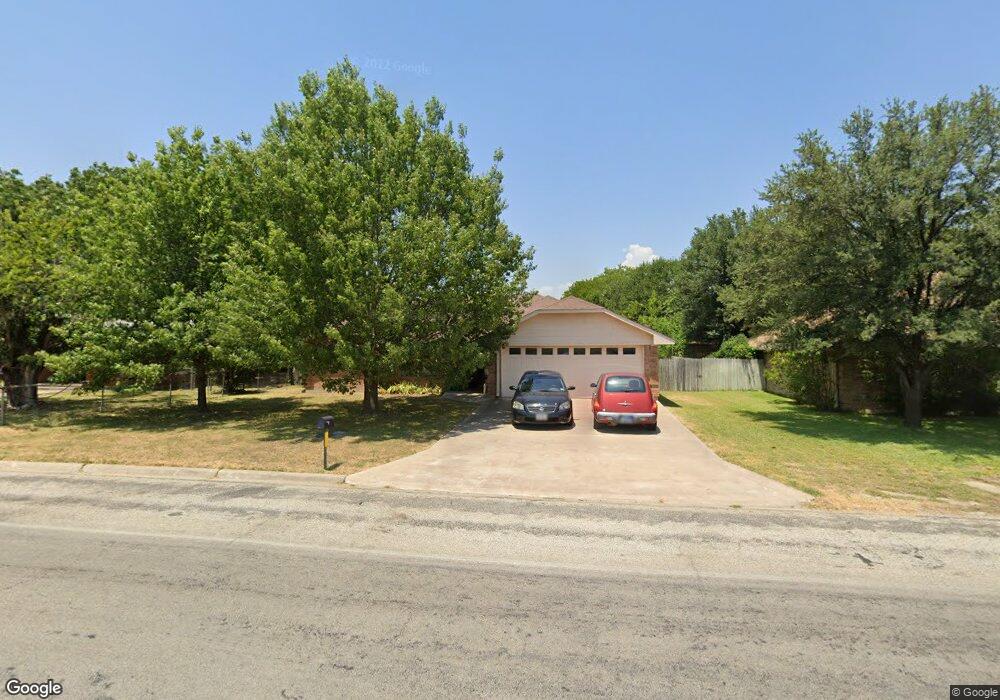 1719 Anthony St, Gainesville, TX 76240 - photo 1