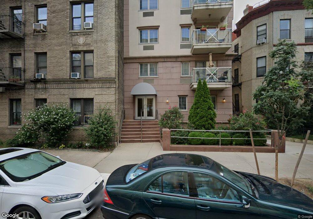 340 Cabrini Blvd unit 403, New York, NY 10040 - photo 1