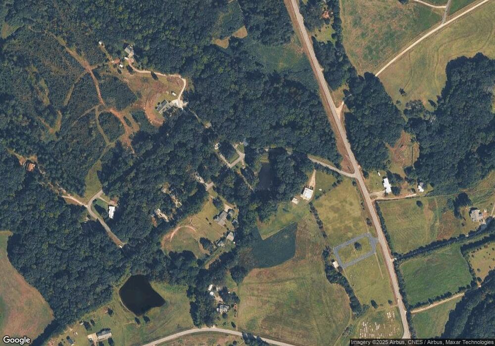 141 Cedar Creek Cir, Hartwell, GA 30643 - photo 1