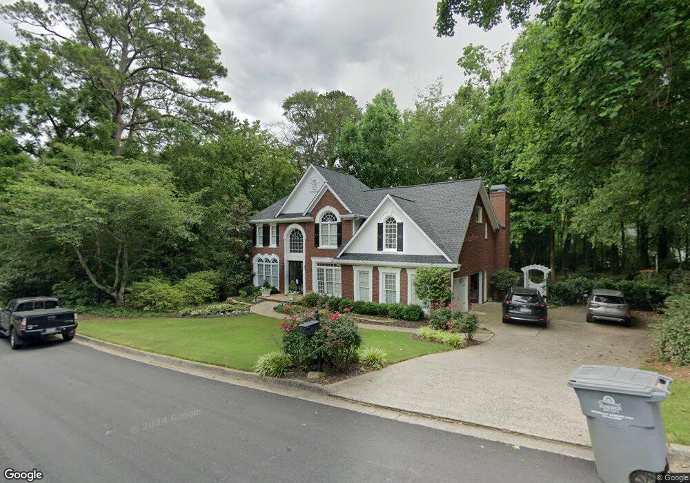 6010 Loch Harbor Ct, Roswell, GA 30075 - photo 1