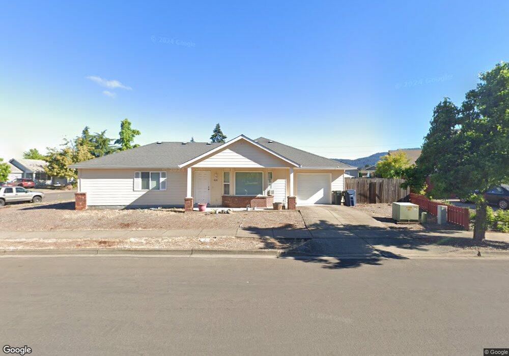 808 T St, Springfield, OR 97477 - photo 1