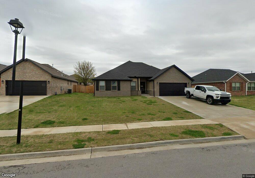 932 Petit Jean St, Prairie Grove, AR 72753 - photo 1