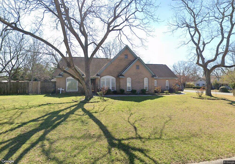 107 Silver Cir, Warner Robins, GA 31093 - photo 1