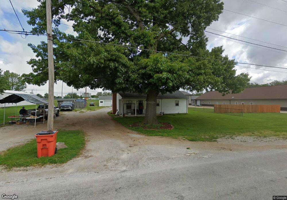 500 Richmond Ave, Mattoon, IL 61938 - photo 1