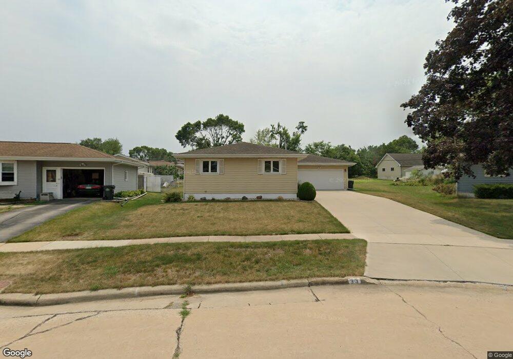 33 26th Ave SW, Cedar Rapids, IA 52404 - photo 1