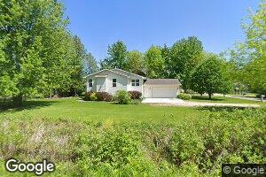 211 Mathew Ln, Cecil, WI 54111