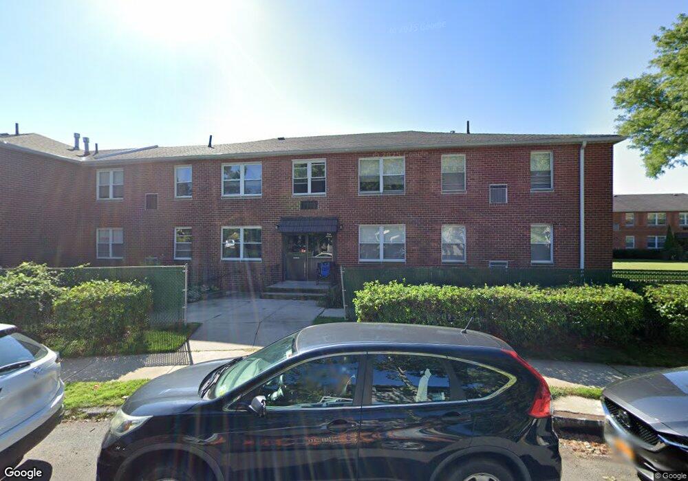 922 Armstrong Ave unit 2-1, Staten Island, NY 10308 - photo 1