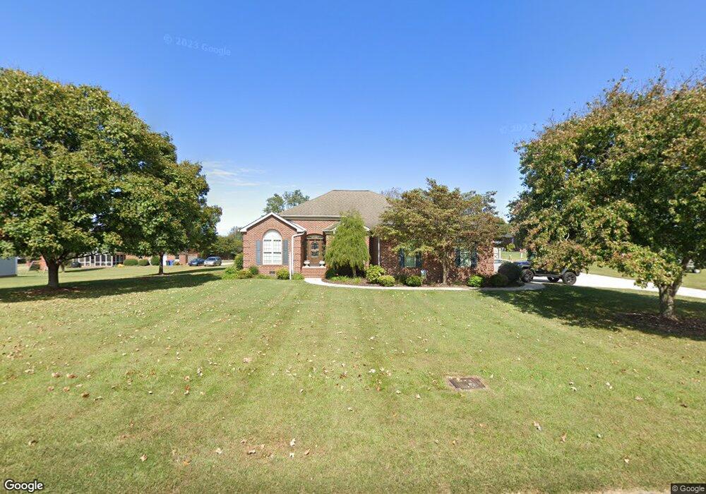 112 Greenfield Dr W, Statesville, NC 28625 - photo 1