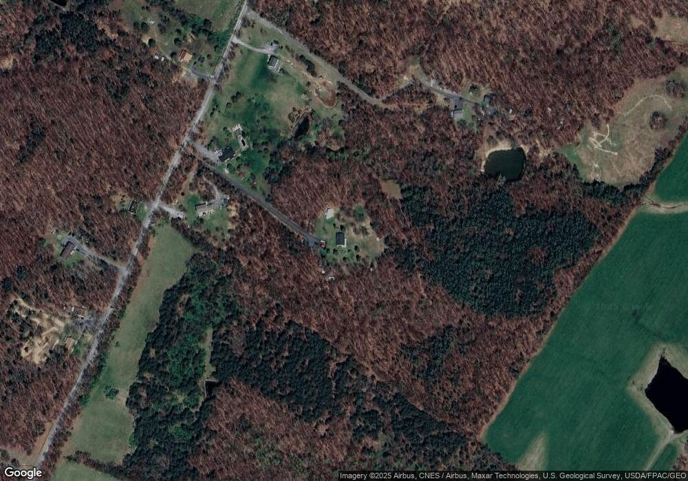 1560 S Timber Ridge Rd, Cross Junction, VA 22625 - photo 1