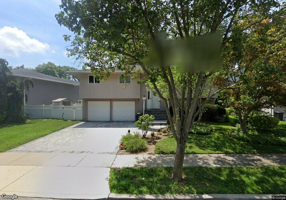 21 Fishermans Dr, Port Washington, NY 11050 - photo 1