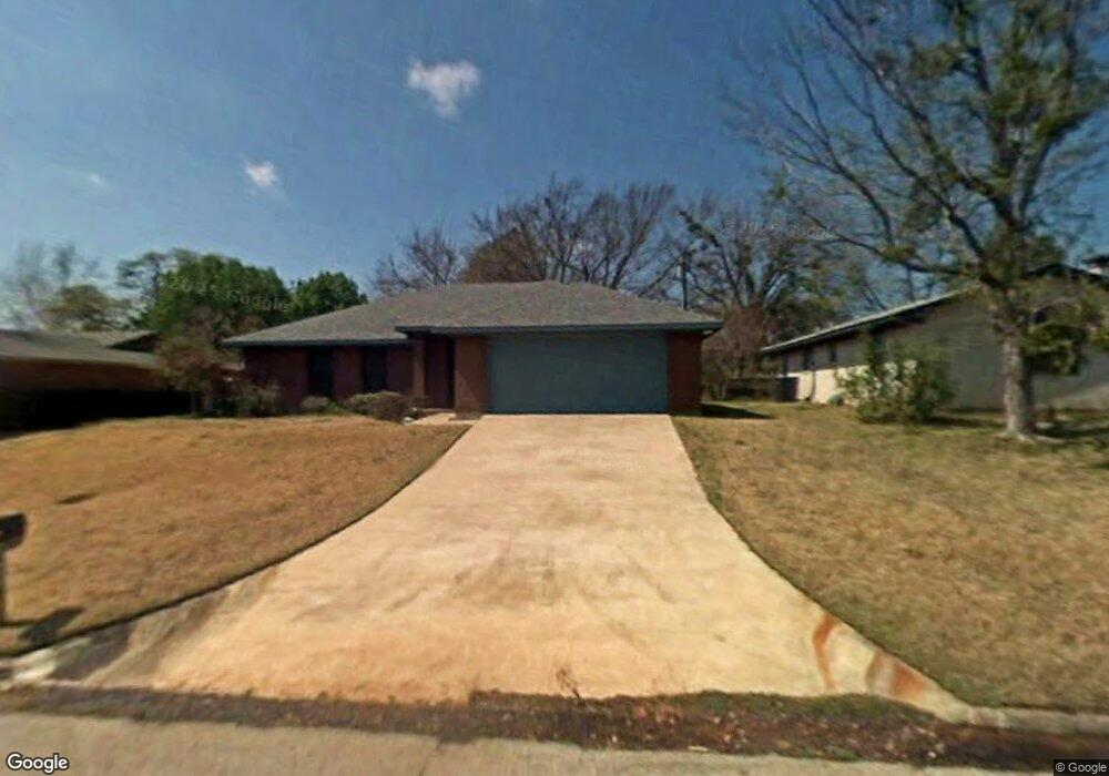 305 Ross Ave, Denison, TX 75020 - photo 1