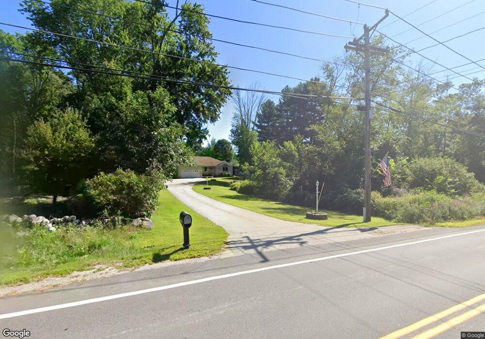 18 Mammoth Rd, Londonderry, NH 03053 - photo 1