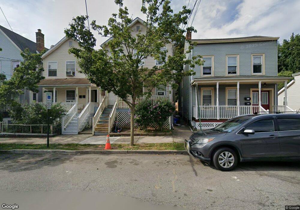 304 Townsend St, New Brunswick, NJ 08901 - photo 1