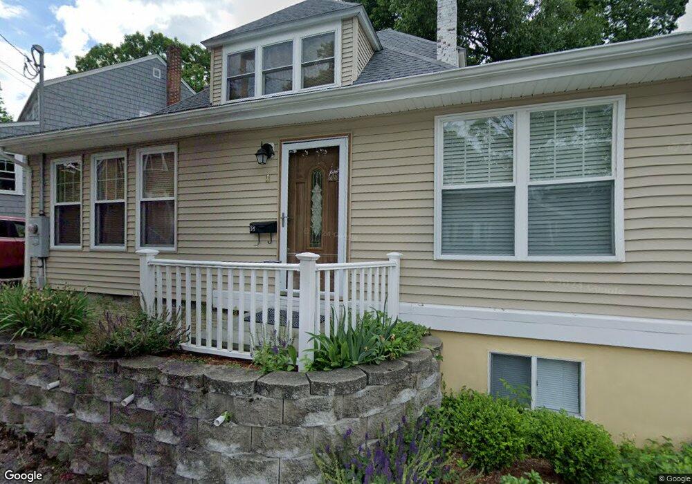 18 Stonecleve Rd, Wellesley, MA 02482 - photo 1