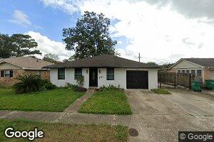 621 Fairlawn Dr, Gretna, LA 70056