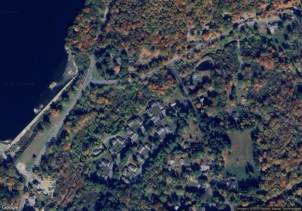 203 Holly Stream Ct unit 4B1, Brewster, NY 10509 - photo 1