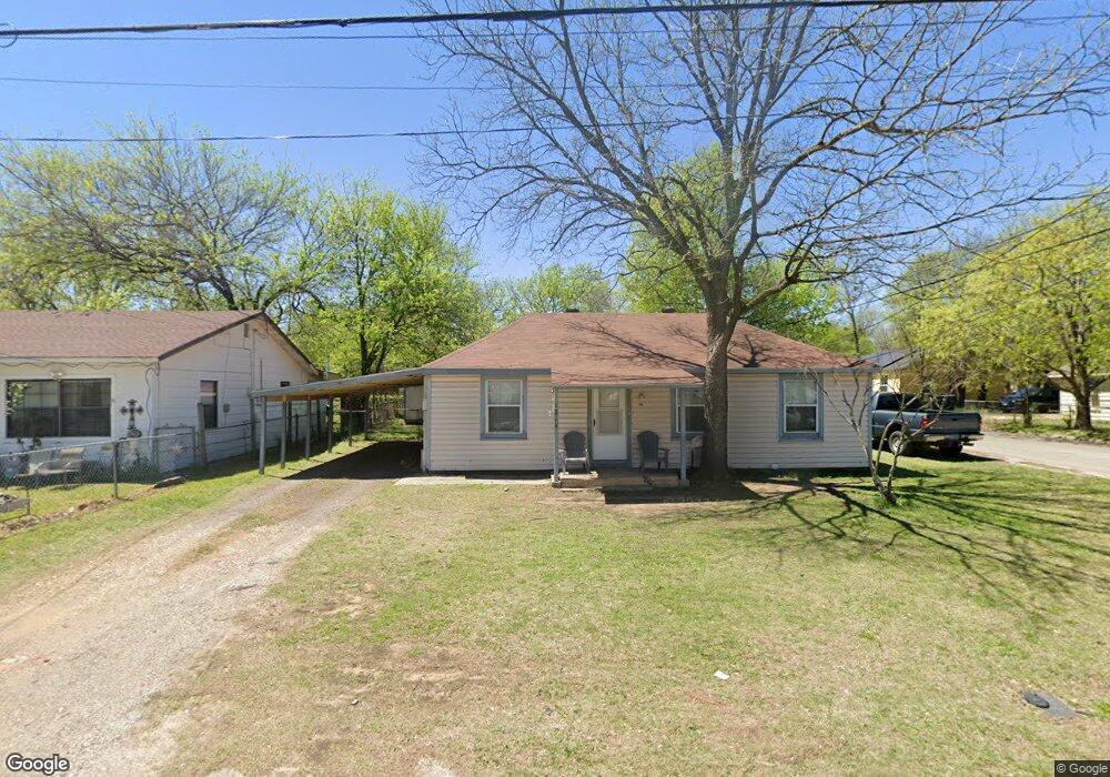 1213 Joslin St, Cleburne, TX 76033 - photo 1
