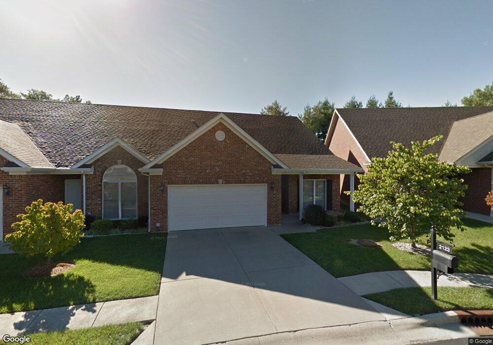 2123 Pickwick Dr, New Albany, IN 47150 - photo 1