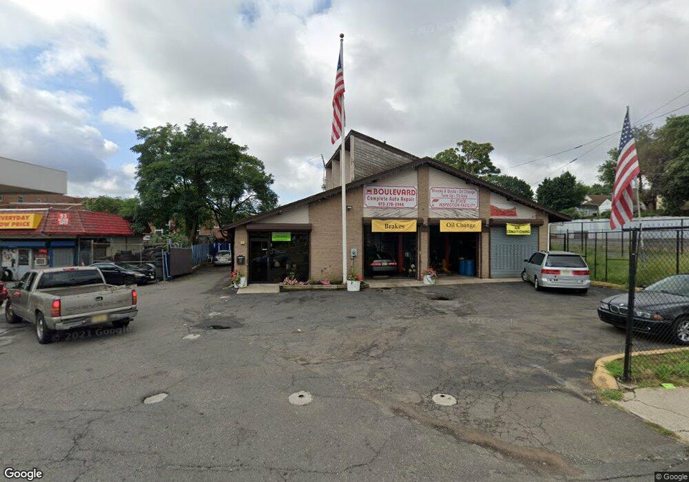 71-81 E 31st St, Paterson, NJ 07514 - photo 1