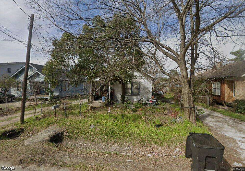 915 King St, Houston, TX 77022 - photo 1