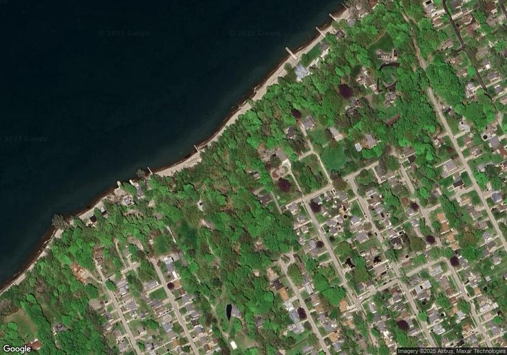 402 Rondeau Dr, Erie, PA 16505 - photo 1