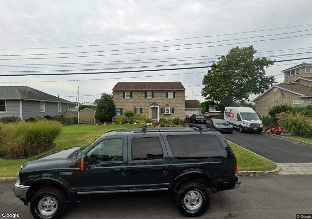 4 Surf Ave, Islip, NY 11751 - photo 1