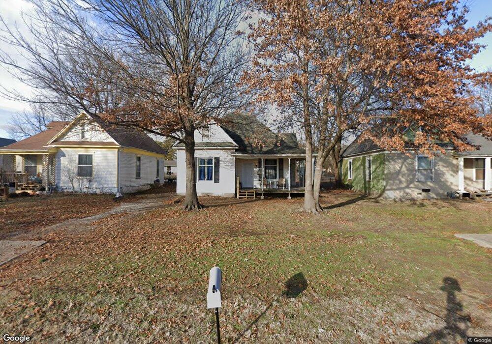 2703 Chess Ave, Parsons, KS 67357 - photo 1