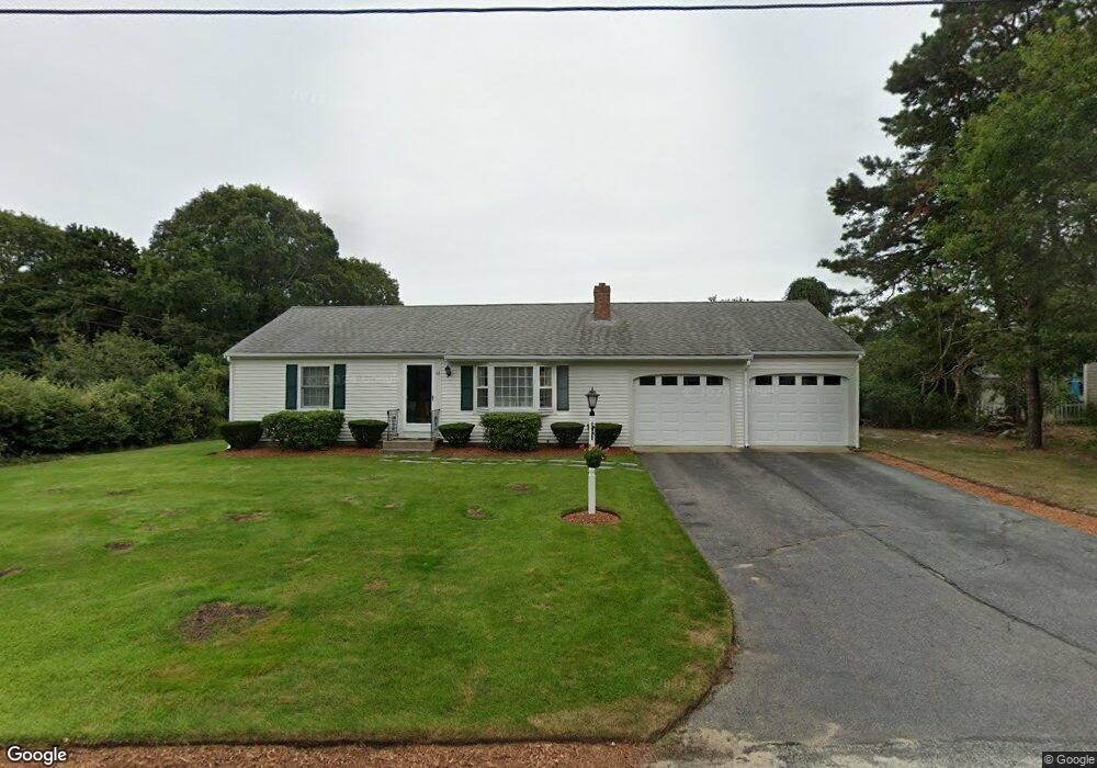 61 Lower Brook Rd, South Yarmouth, MA 02664 - photo 1