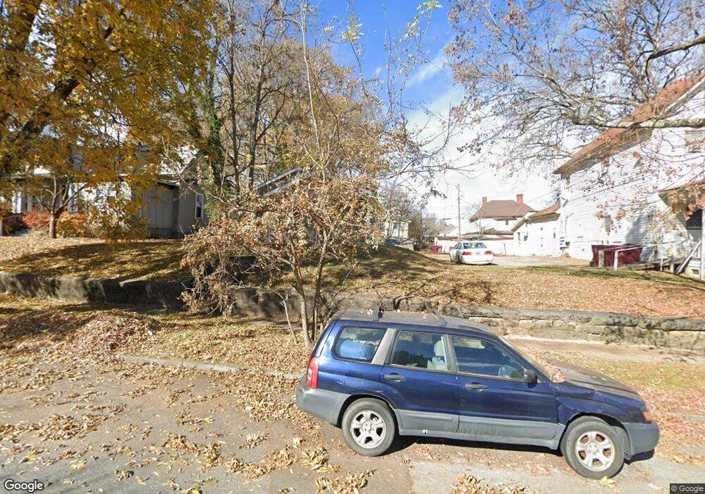 104 W Pine St, Johnson City, TN 37604 - photo 1