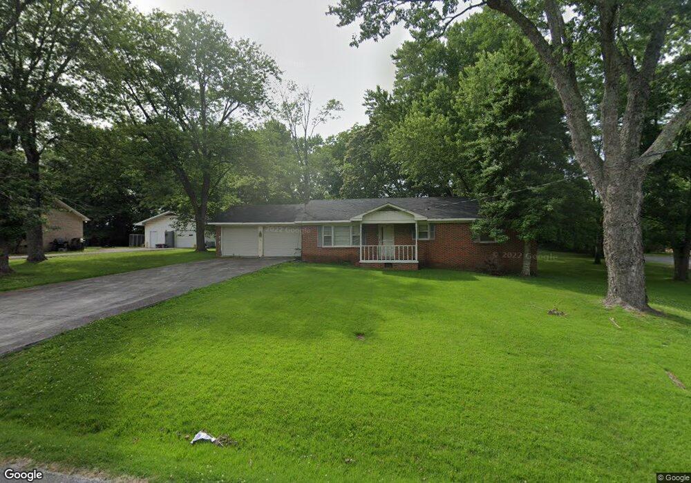930 Jackson St, Manchester, TN 37355 - photo 1